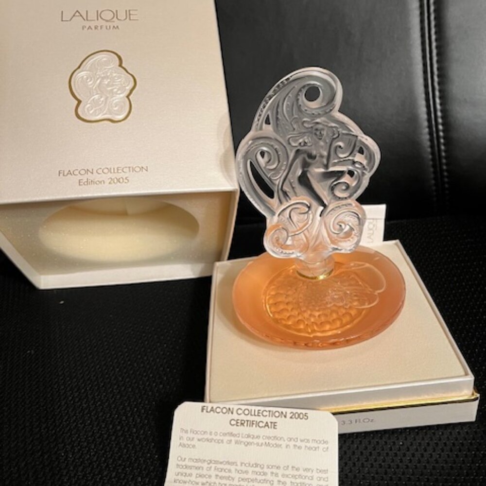Lalique Flacon Collection Edition 2005 Numbered 220 and signed